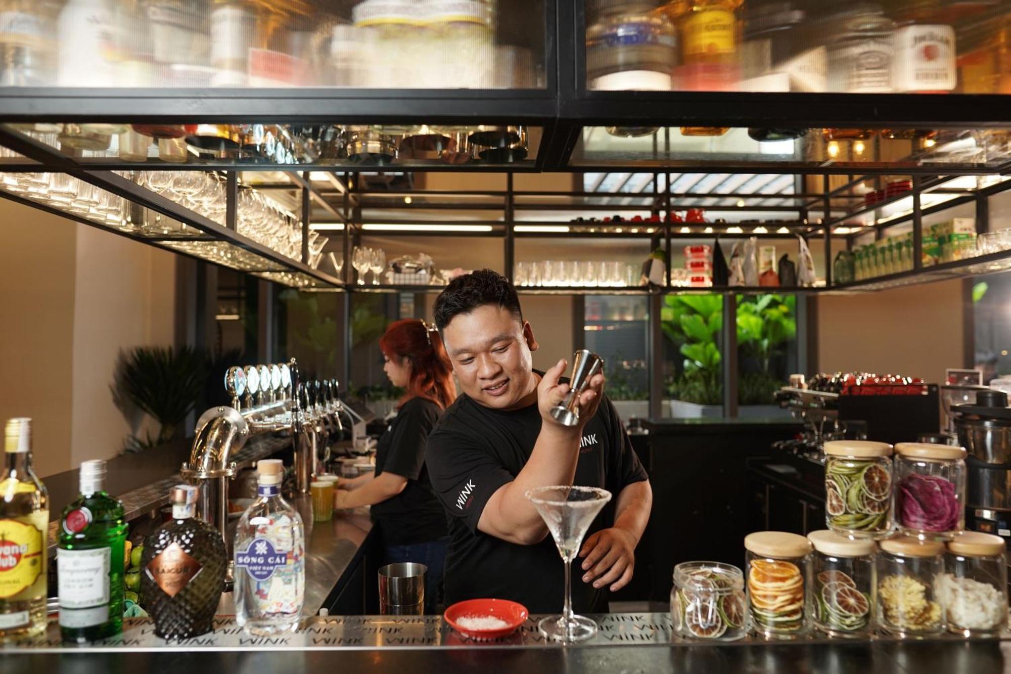Wink Hotel Can Tho Ninh Kieu Wharf - 24Hrs Stay & Rooftop Pool Bar المظهر الخارجي الصورة