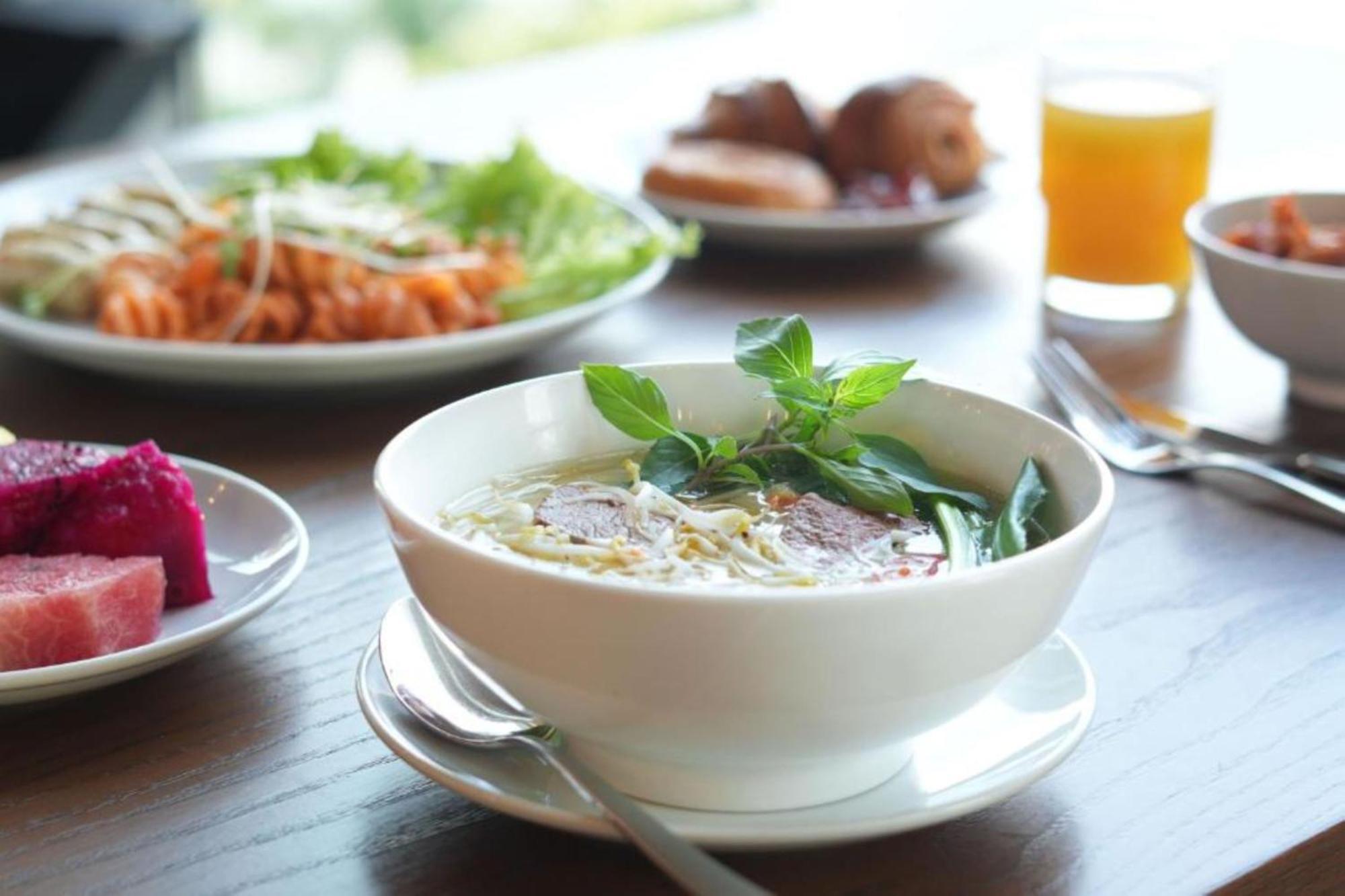 Wink Hotel Can Tho Ninh Kieu Wharf - 24Hrs Stay & Rooftop Pool Bar المظهر الخارجي الصورة