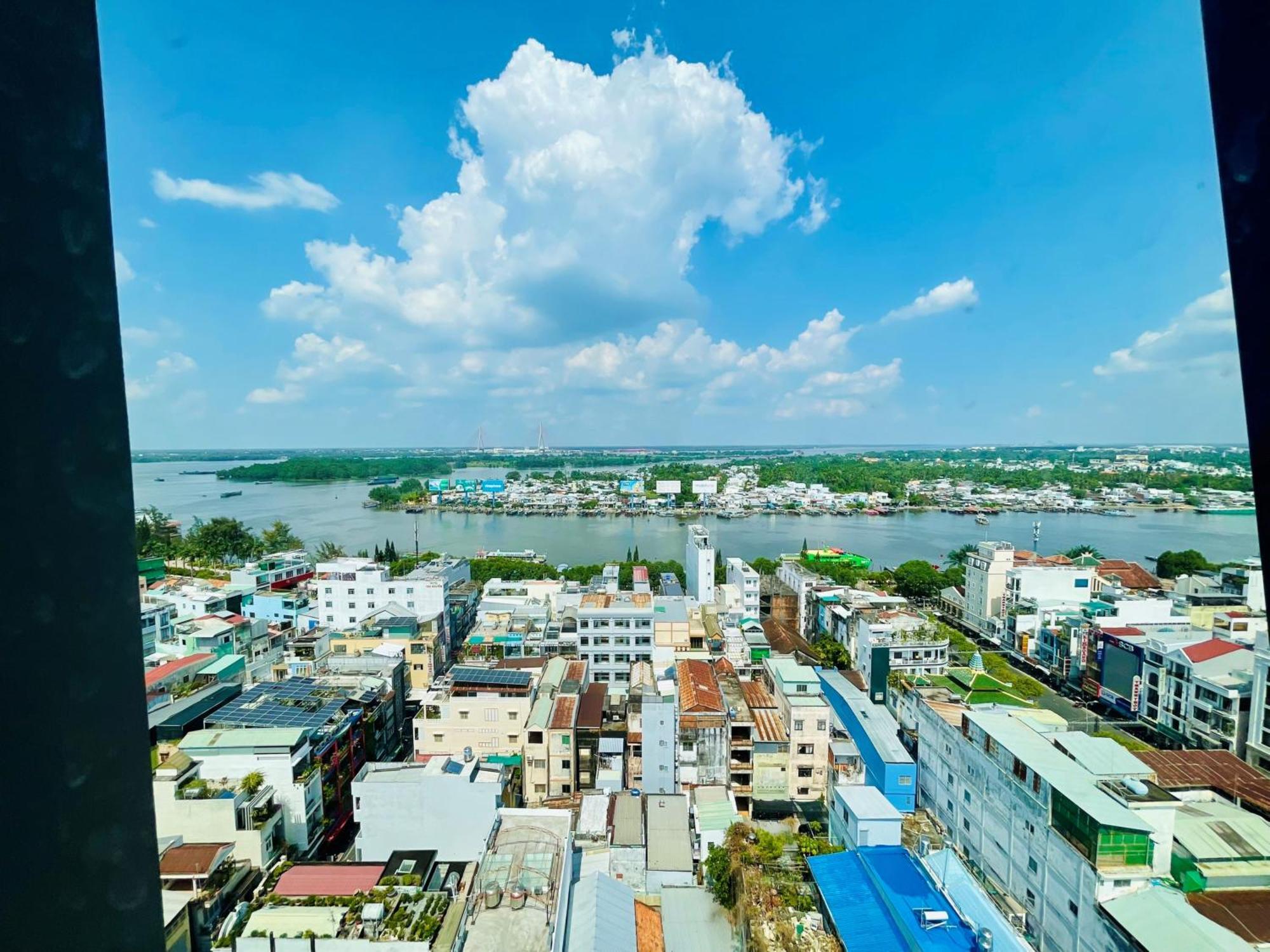 Wink Hotel Can Tho Ninh Kieu Wharf - 24Hrs Stay & Rooftop Pool Bar المظهر الخارجي الصورة